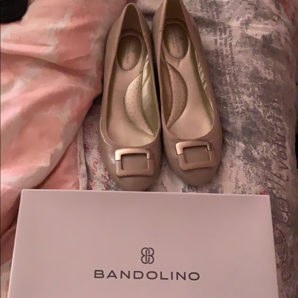 Tan professional wedge
